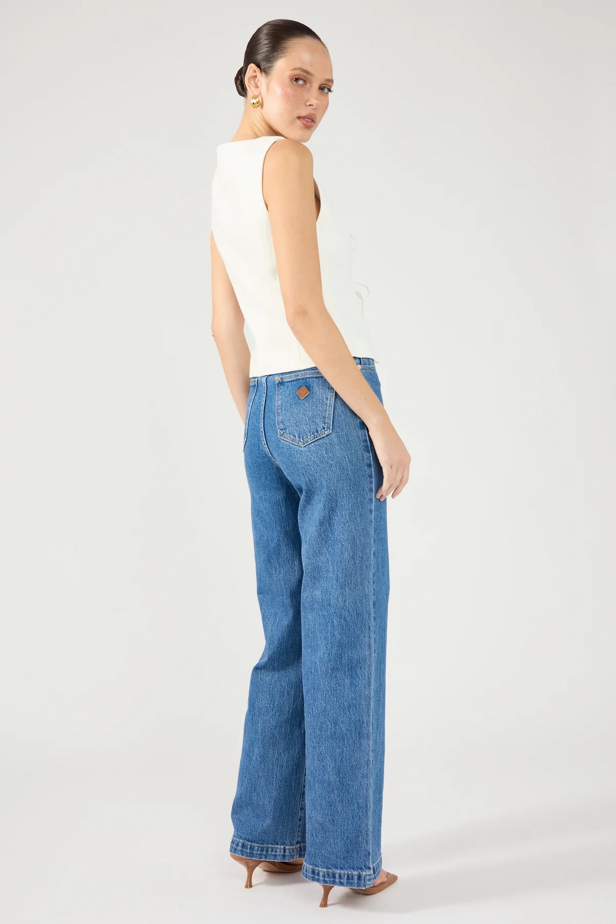 Abrand A 94 High Waisted Wide Jean Chantell Organic - Image 4