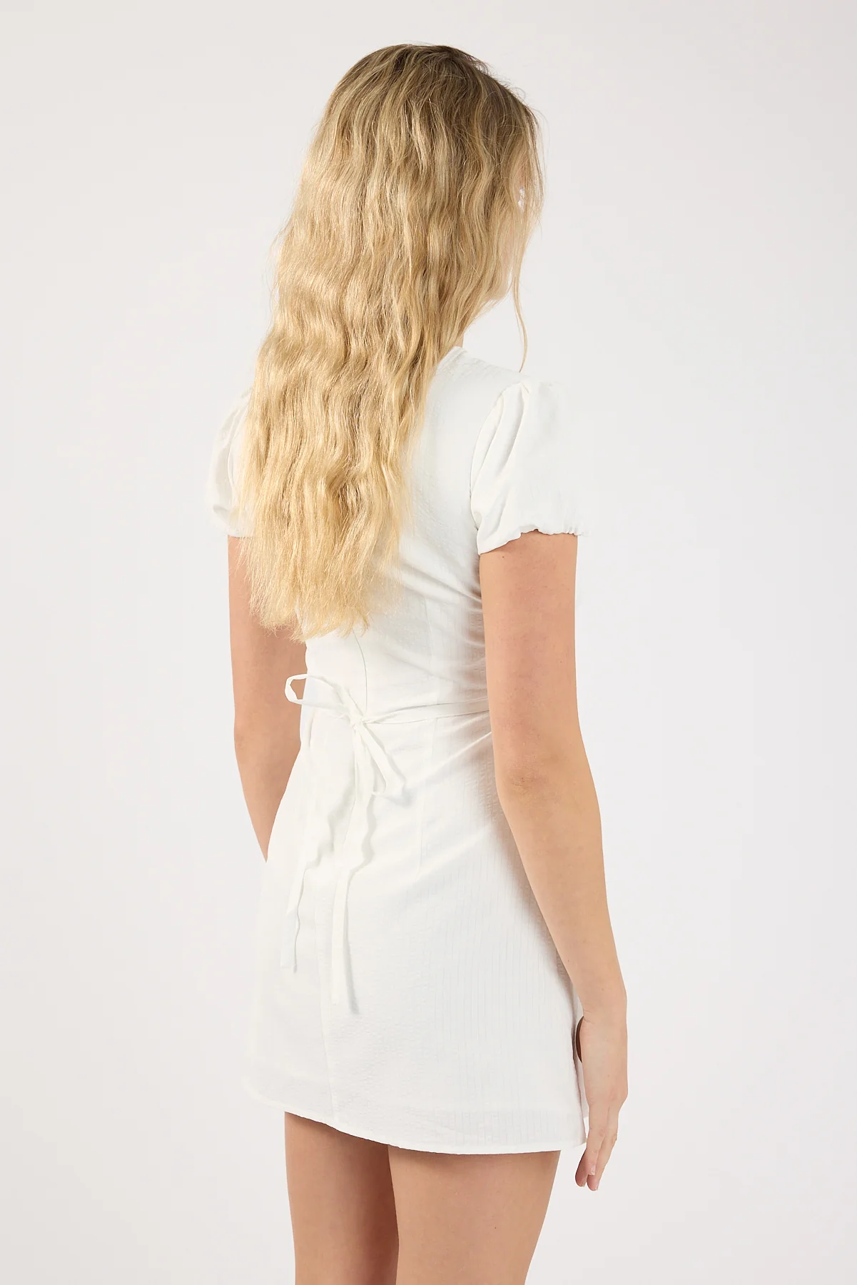 Perfect Stranger Aurora Keyhole Mini Dress White - Image 4