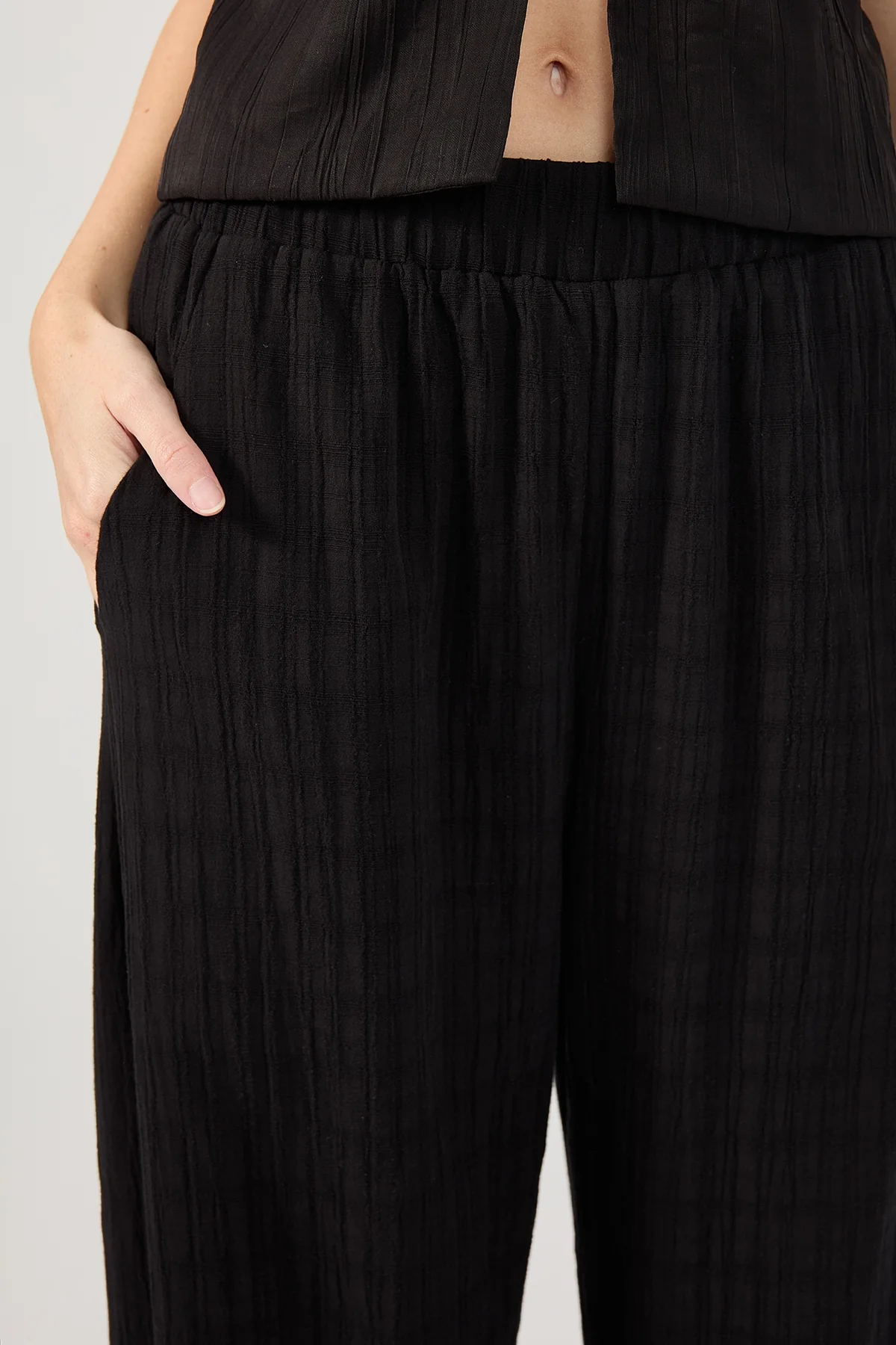 Perfect Stranger Beach Pant Black - Image 3
