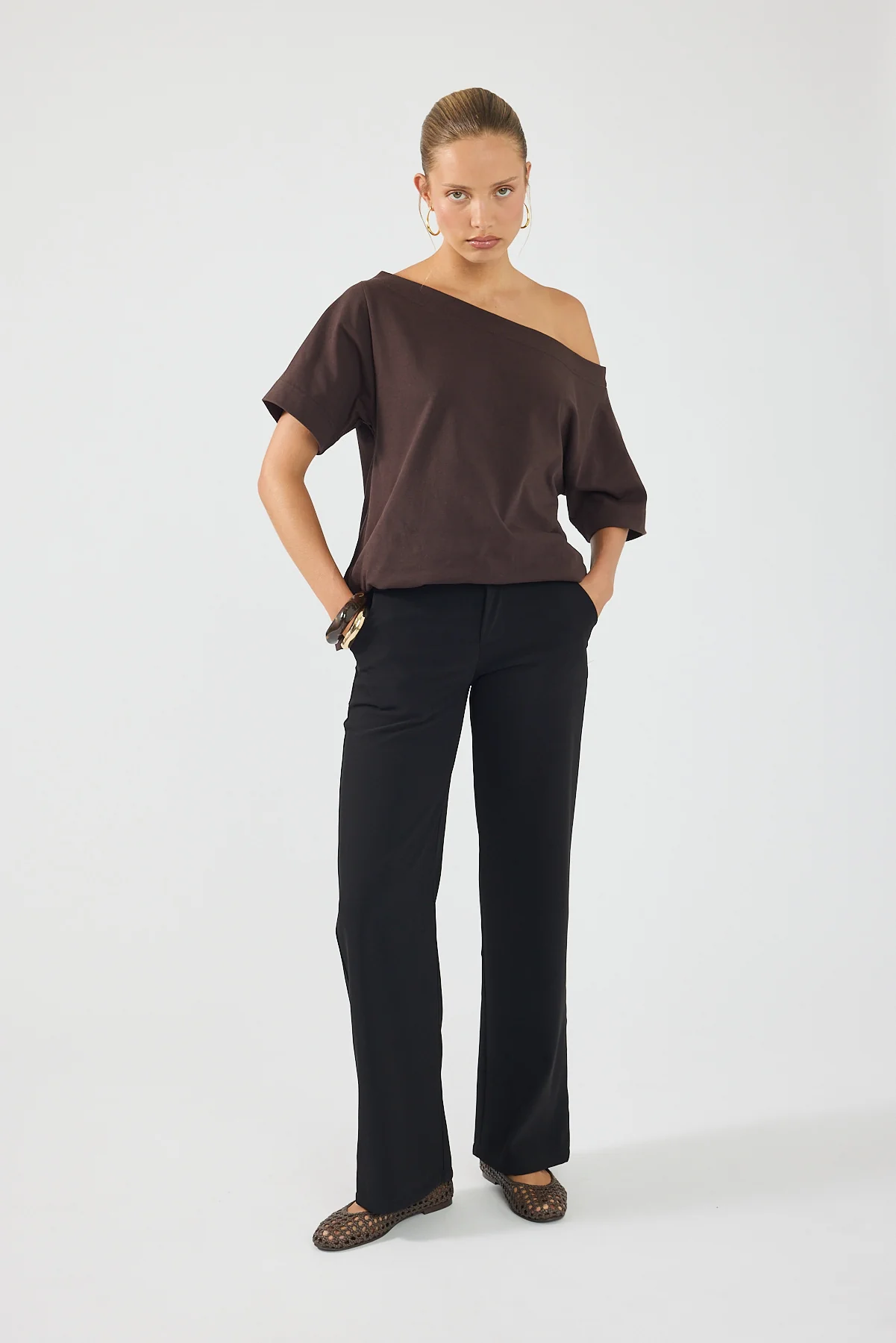 Perfect Stranger Cocona Low Rise Recycled Tailored Pant Black - Image 4