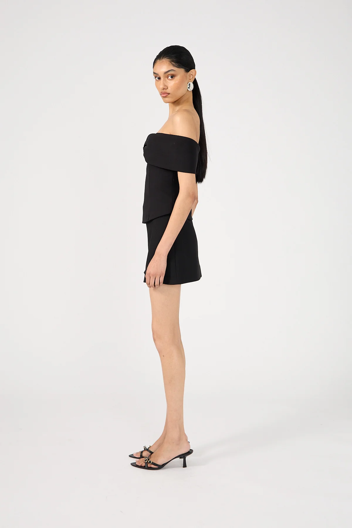 Perfect Stranger Lassie Bow Top Black - Image 6