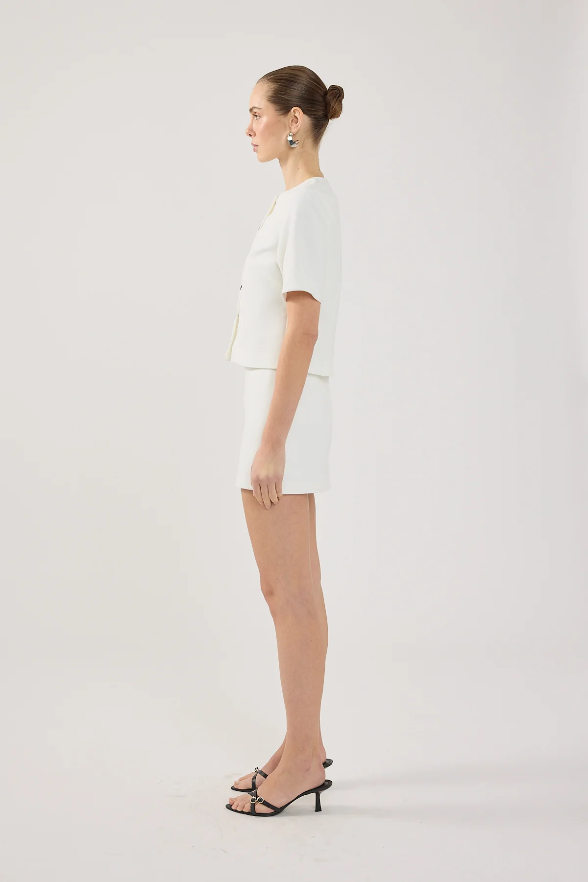 Perfect Stranger Lulu Mid Rise Skort White - Image 3