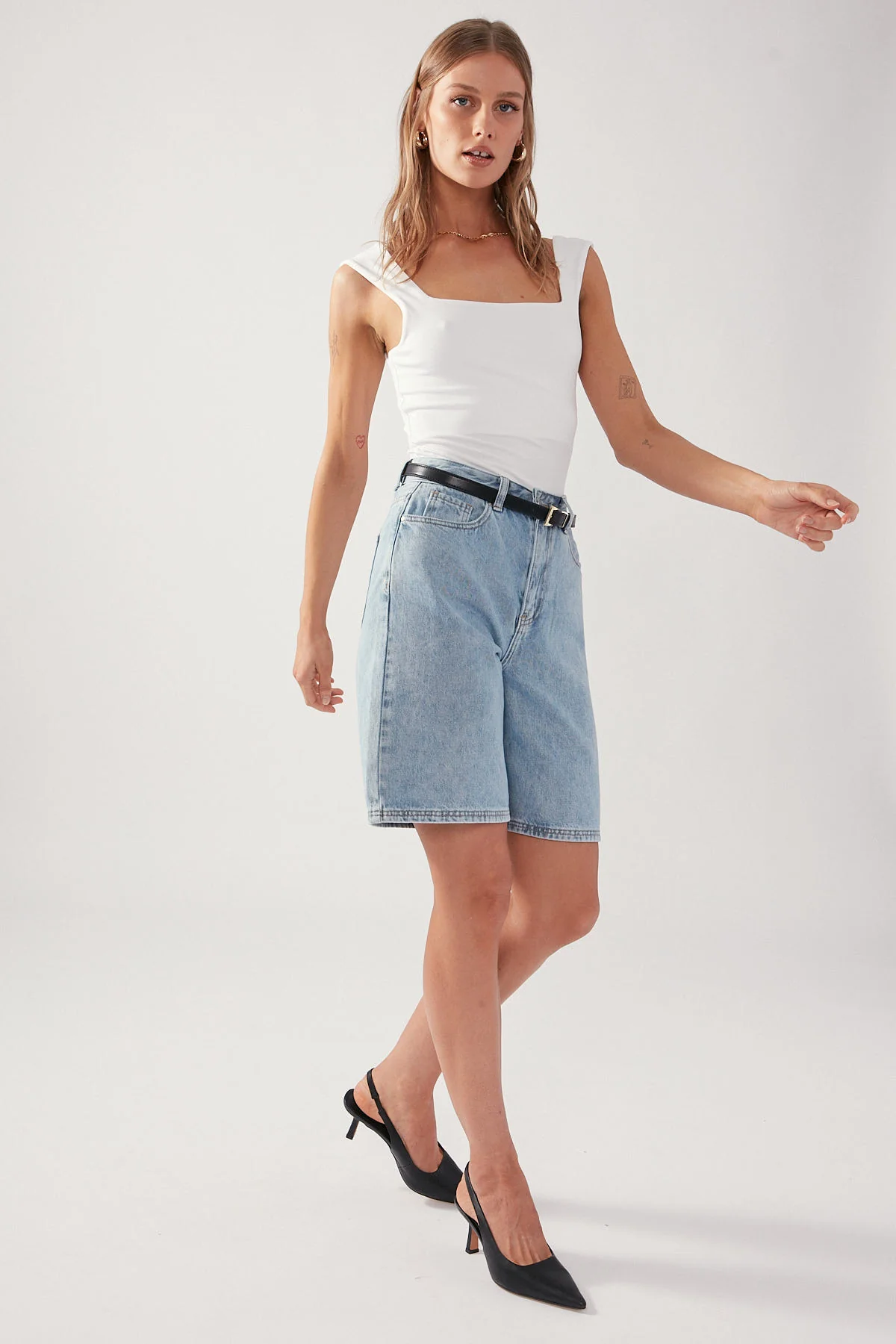 Perfect Stranger Maika Mid Rise Denim Jorts Washed Blue - Image 3
