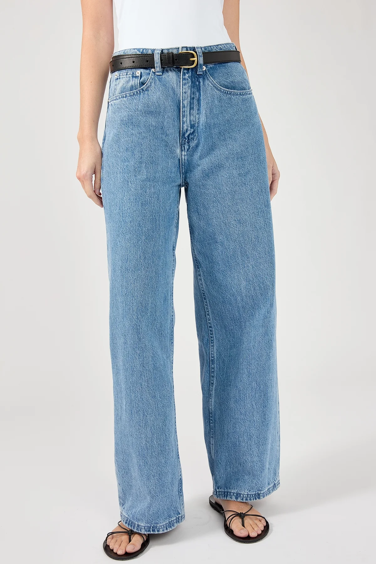 Perfect Stranger Mid Rise 90's Slouch Jean Mid Blue Denim - Image 4