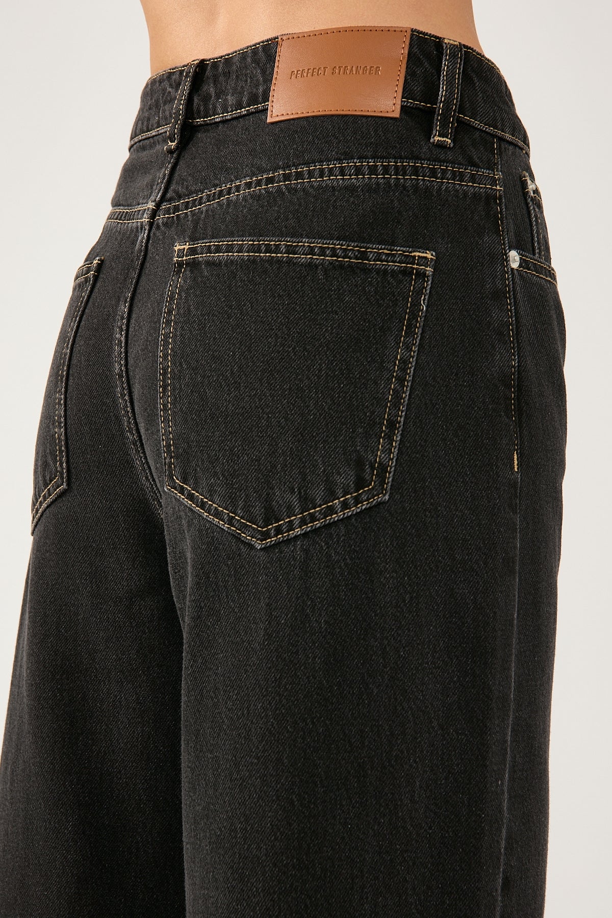 Perfect Stranger Mid Rise 90's Slouch Jean Washed Grey - Image 11