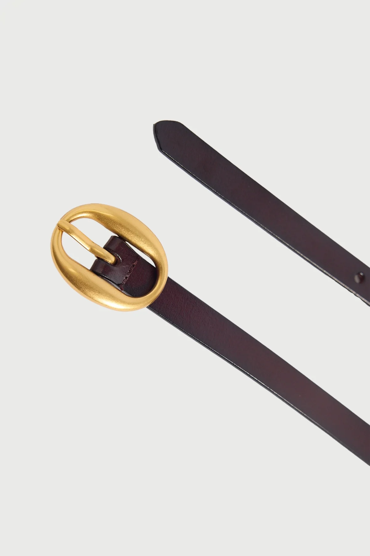 Perfect Stranger Oval Leather Thin Belt Brown - Image 2