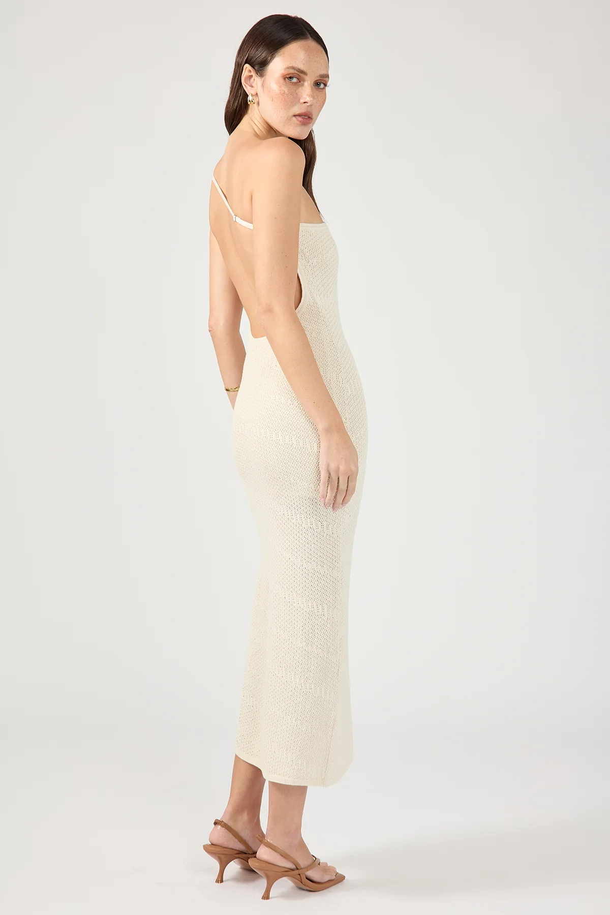Perfect Stranger Sahara Diagonal Knit One Shoulder Midi Dress Nude - Image 4